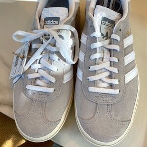 Adidas Women's Gazelle Bold Suede Shoes 'Light Grey' - US 7.5